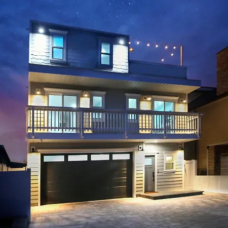 Luxury Beach Home - Steps To The Sand, Game Room, Firepit, Deck